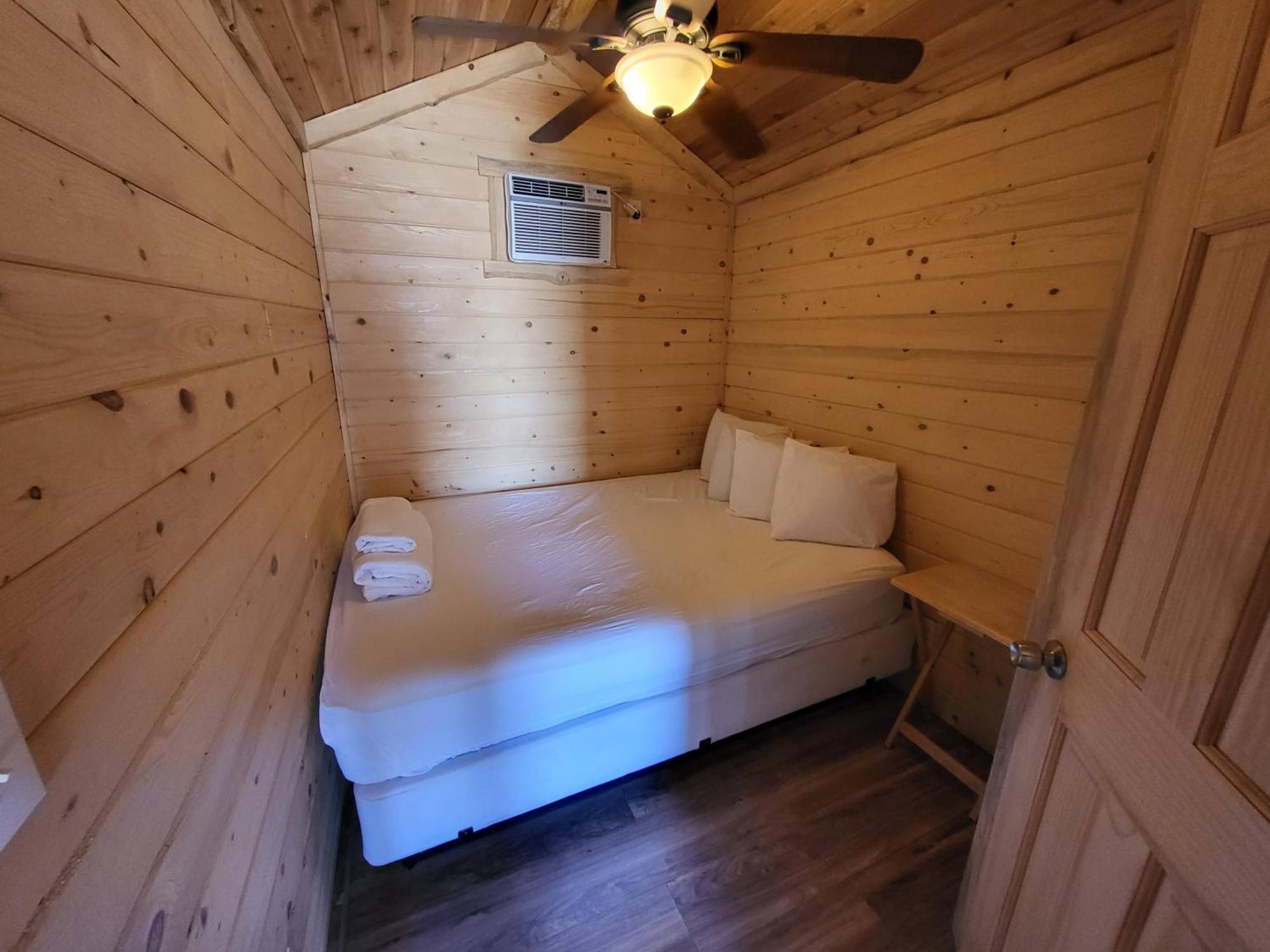 Panamint Springs Motel & Tents חדר תמונה
